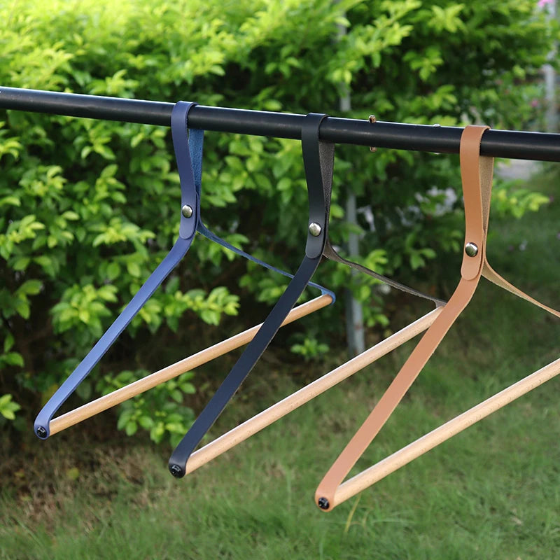Wholesale PU Leather Clothes Hanger Portable Camping Clothes Drying Rack Sturdy T-shirt Hanging Organizer for Outdoor Travel