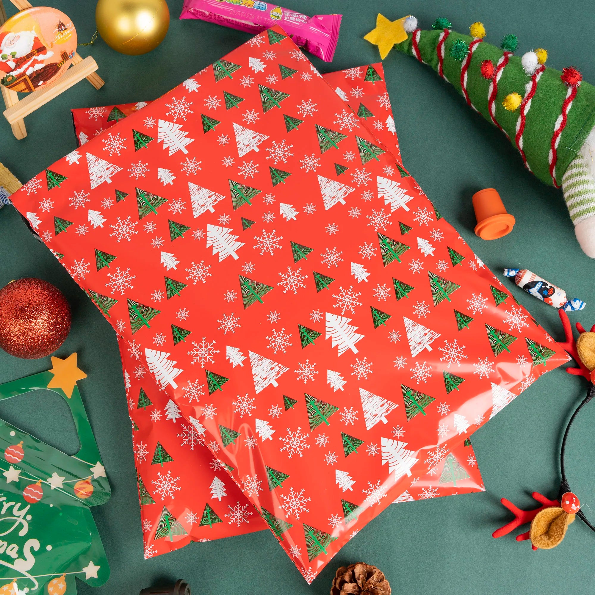 Wholesale Christmas Poly Mailers Shipping Custom Polymailer Plastic Santa Gift Clothing Courier Postage Mailing Bag
