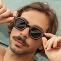 Logo Custom 2025 Retro Amber Rivets Punk Sun Glasses UV400 Polygon Small Square Sunglasses for Men Women