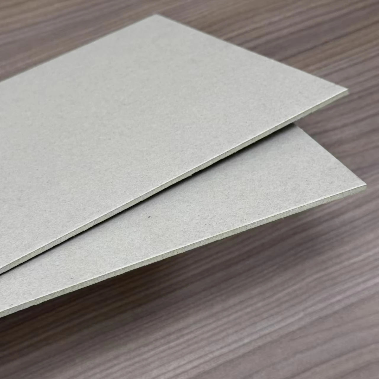 Chinese Factory Hot Sale Gary Board Single Side Uncoated Anti-Curl Recyclable Customized Thickness Grey Cardboard Boxes