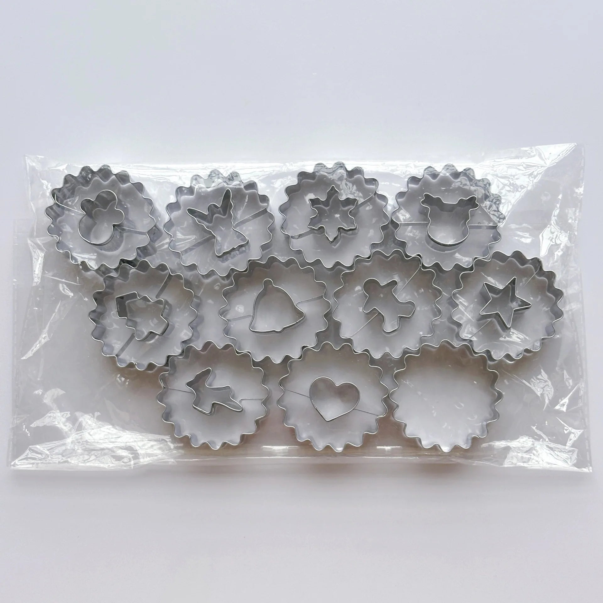 11 Pcs  Cake Tools and Accessories Biscuit Mold Baking Pastry Tools Stainless Steel  Christmas Biscuit Cake Decorating Tools Set