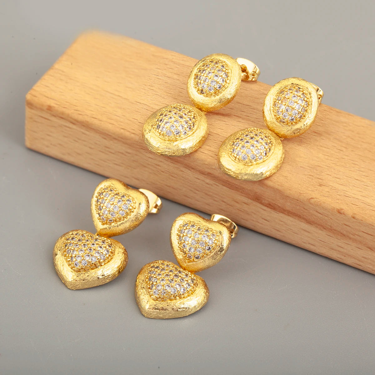 QIKU Wholesale Designer Gold Round Heart Shape Vintage Chunky Drop Zircon Party Hypoallergenic Accessory for Women