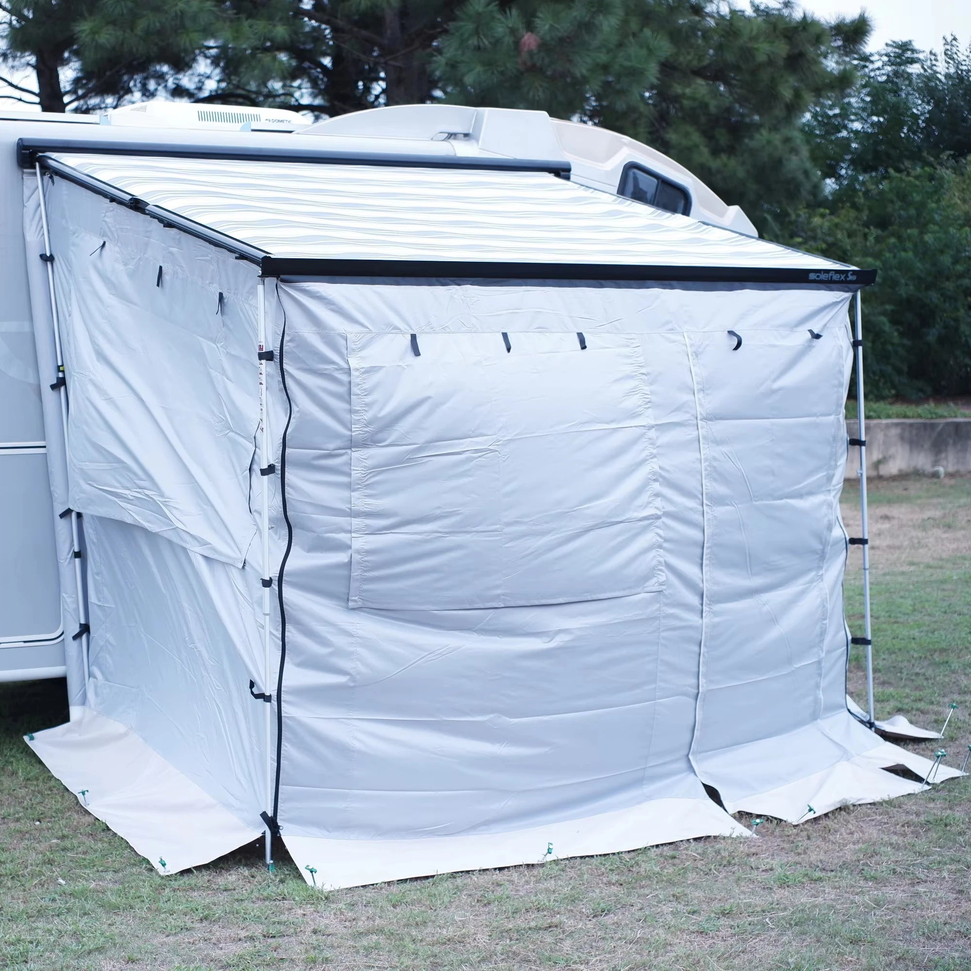 Soleflex New Arrival MO2 RV Awning Shade Screen Privacy Room for RV Awning With Anti-flap Kit