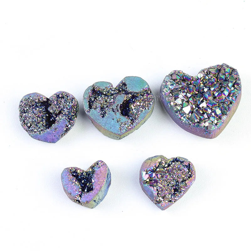 2-4cm Natural Rainbow Plated Crystal Quartz Geode Hand-Cut Heart-Shaped Cluster for Home Decoration and Healing Crystals