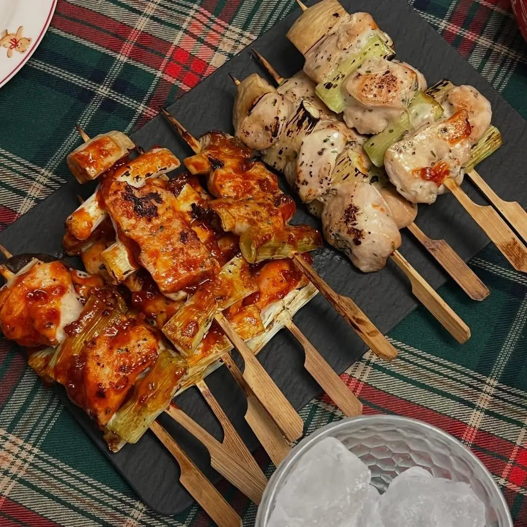 BEST Selling Natural Bamboo Appetizer Sticks  Handmade Eco-Friendly Toothpicks for Fruit Trays Pastries and Celebration Setups