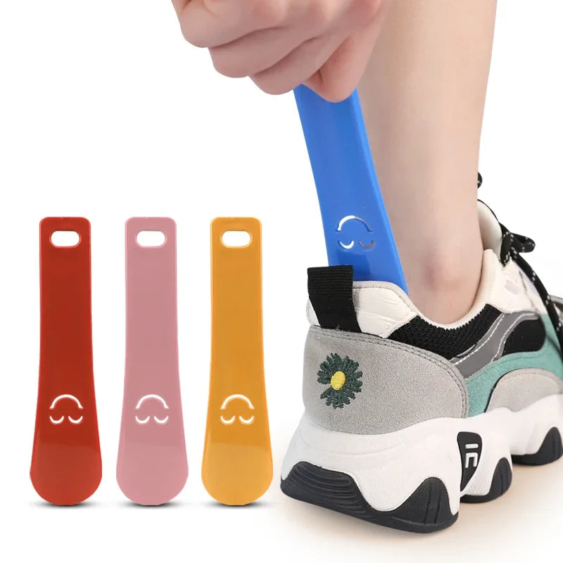 Melenlt Mini Plastic Shoehorn -Portable Short & Long Shoe Horns with Custom Logo for Family Use