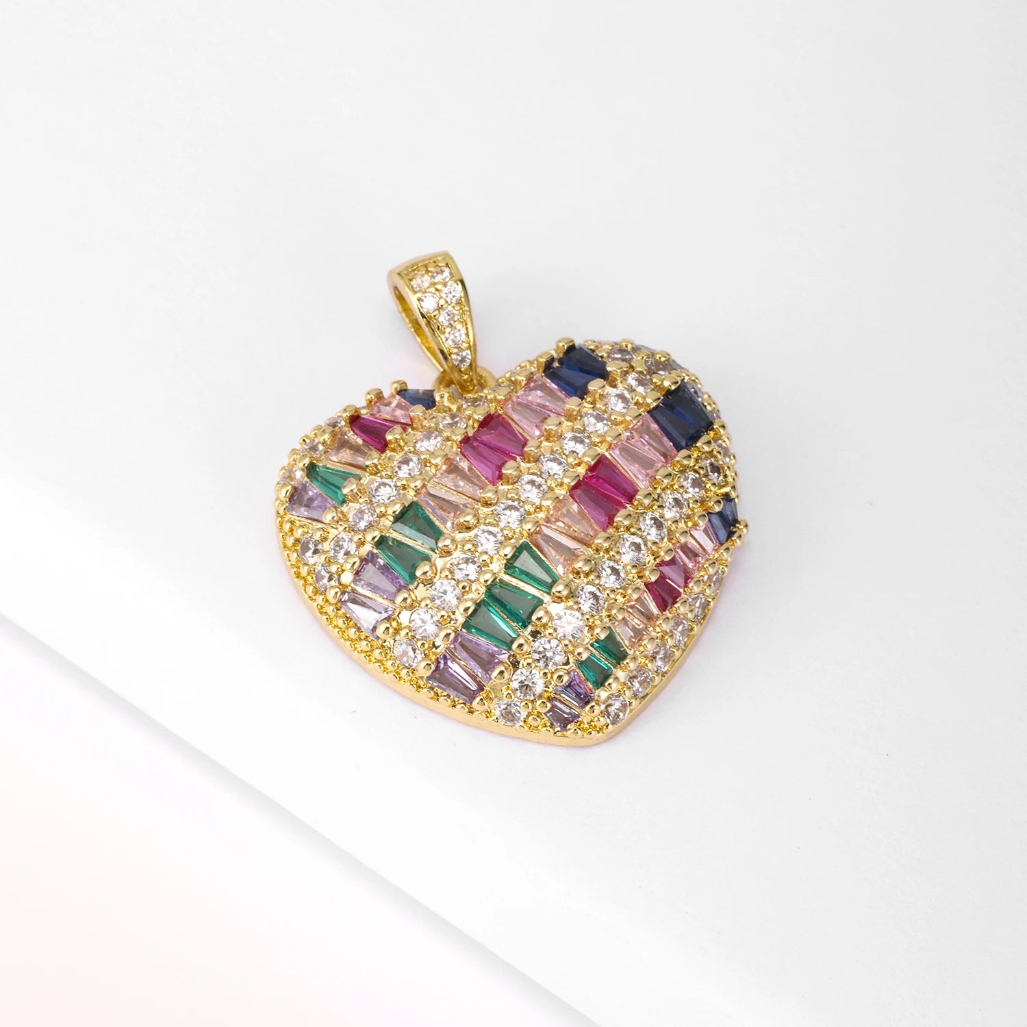 QIKU Wholesale Rhinestone Heart Metal Charms Classic Color Heart Charms for Jewelry Making Fashion Pendant Accessories