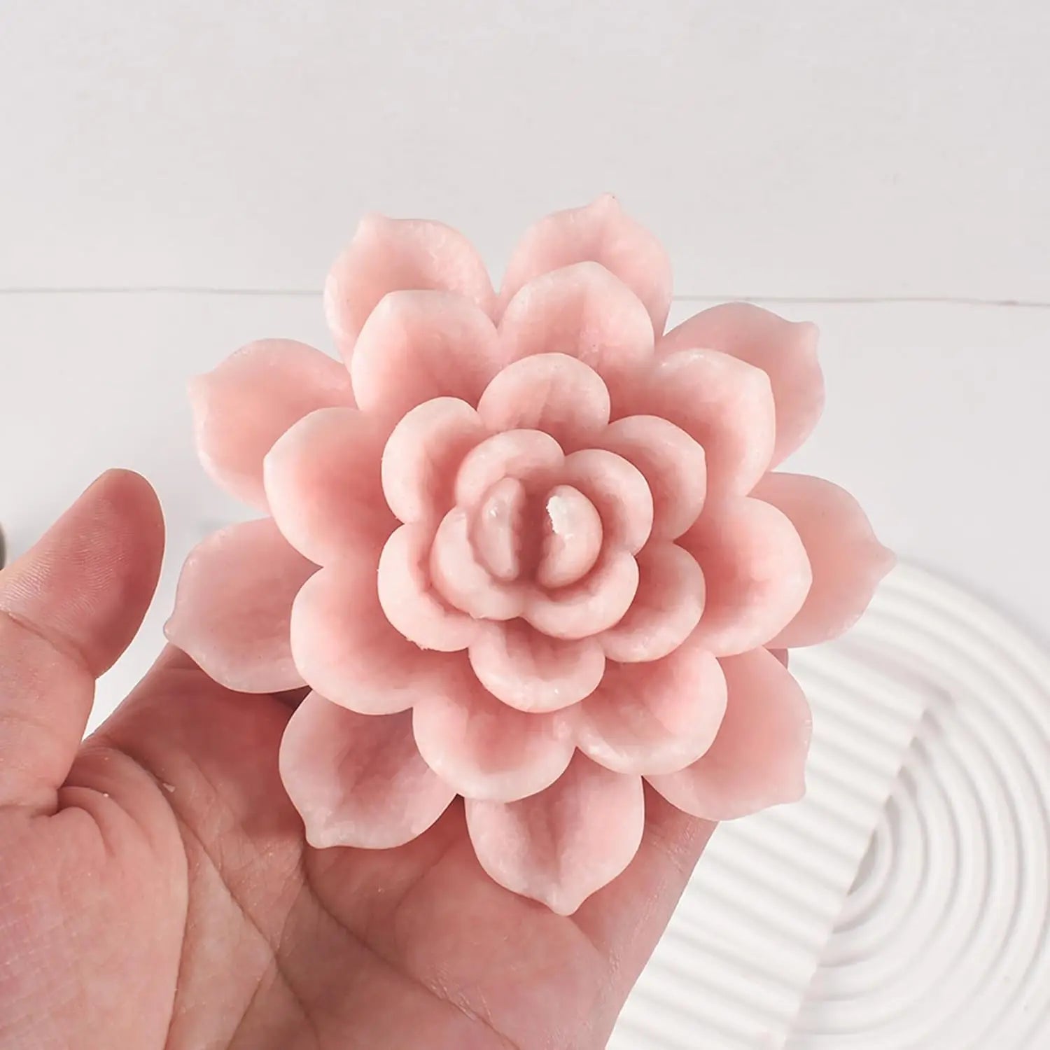 2024 Factory wholesale OEM 3D Lotus Resin Casting  Resin Making Silicone Mold for Candle Home Decorate