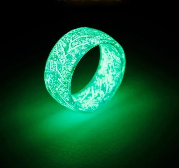 Men's & Women's Fashionable Glow Punk Unique Resin Decorative in the Dark Rings Cool Cracked Design Luminous Ring