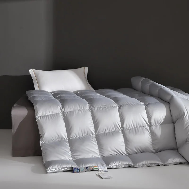 Luxury Solid Color Silk 95% White Goose Down Comforter Spring and Autumn Comforter Winter Comforter Thick Comforter Core MegaBDM