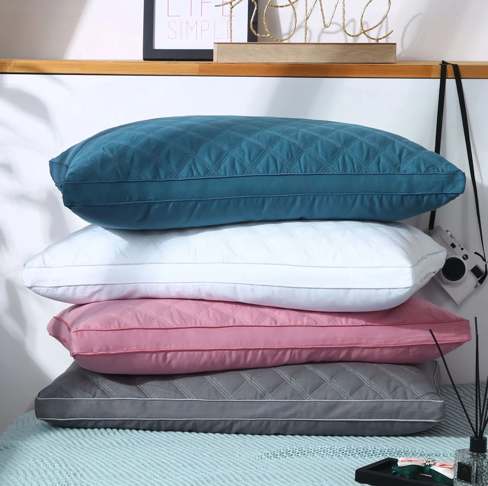 Wholesale Senseless Technology Healthy Sleep Soft Texture Pillow Bilateral Durable Synthetic White Pillows Comfortable