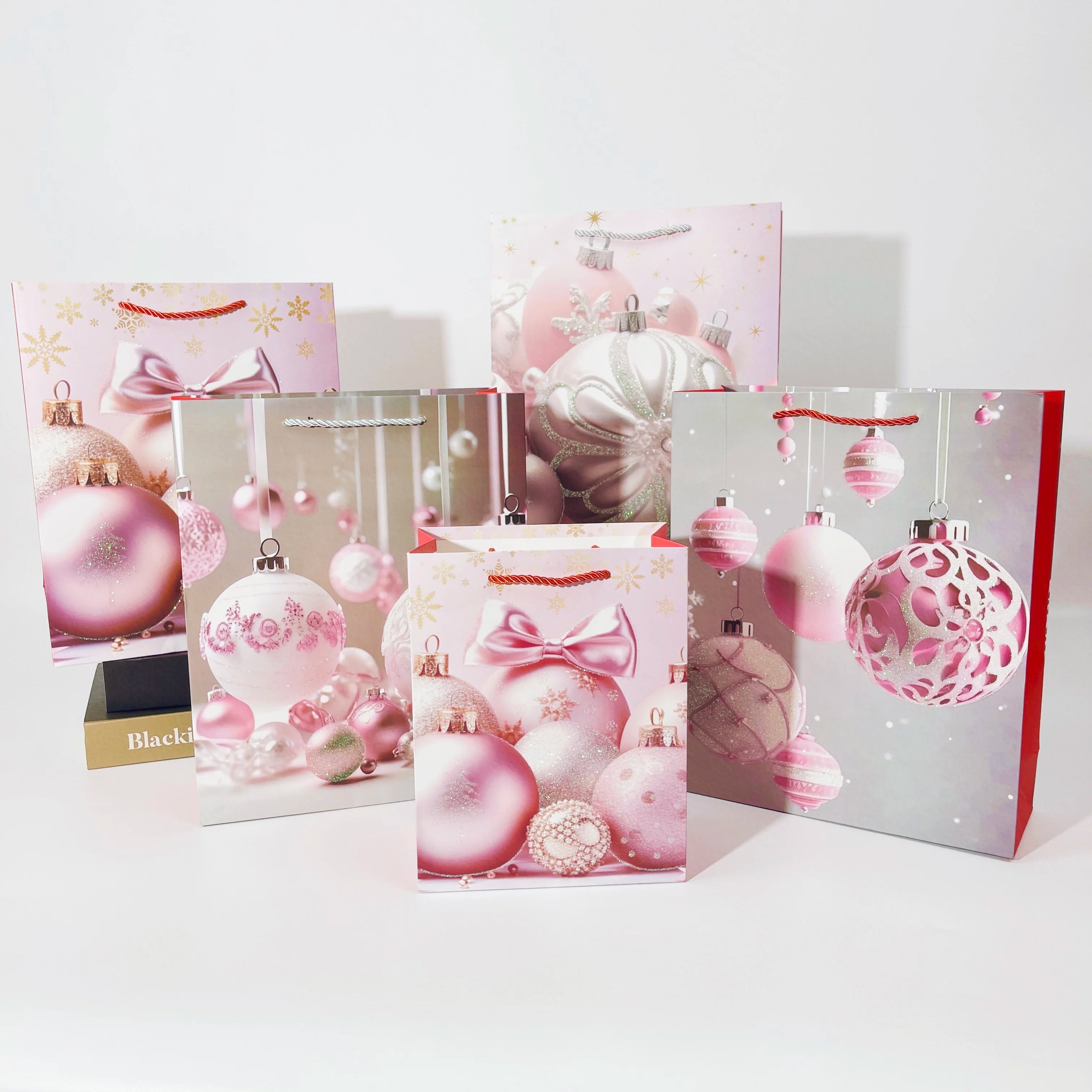 Middle Size Christmas Bags for Gift Christmas Gifts Packaging Factory Customized Can Print Your Design Pattern Paper Gift Bag
