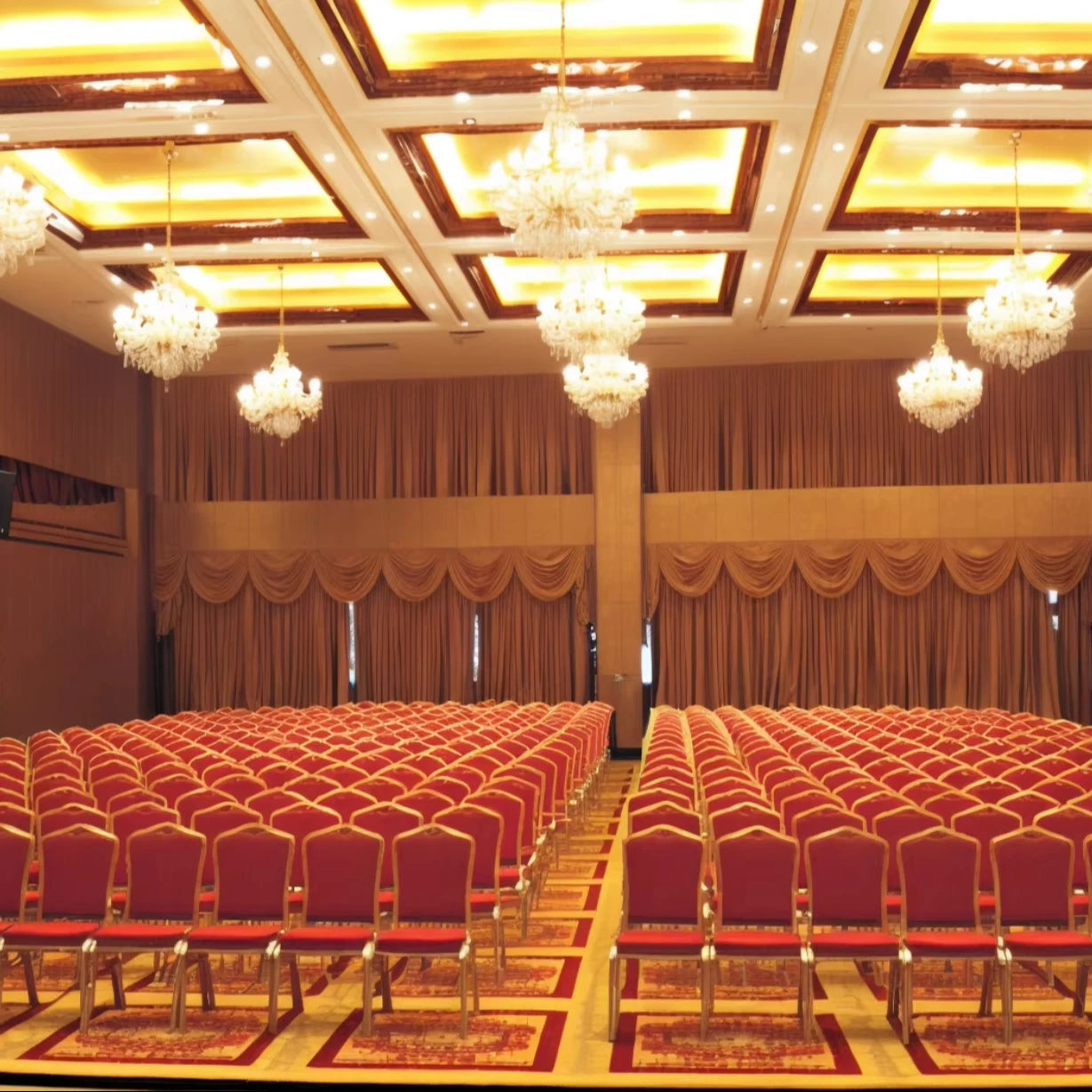 Sophisticated Modern Metal Church Chairs for Stylish Event Seating Options Aluminum Event Seating Set with Elegant Banquet Decor