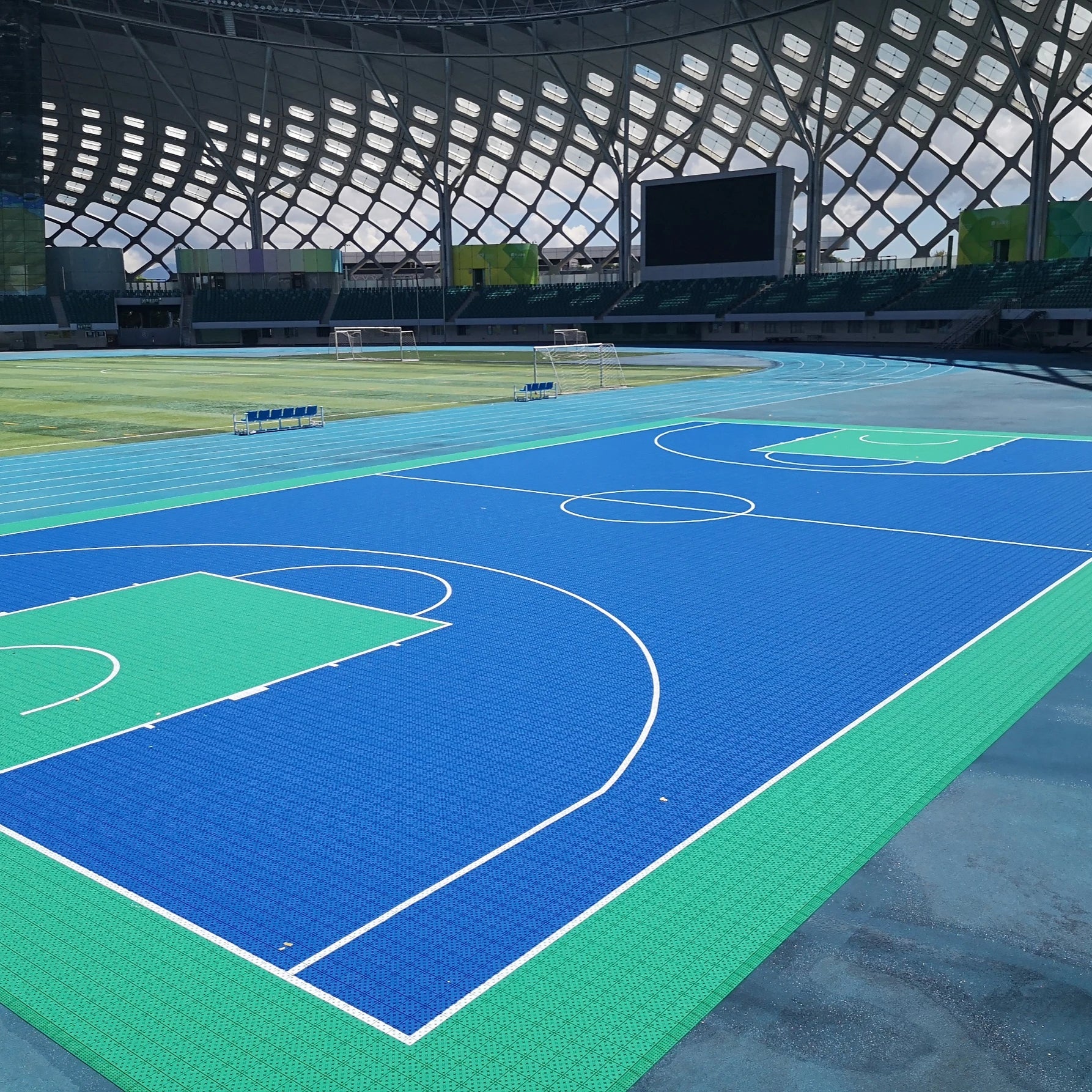 Enlio Elastic Star Max Big Size Elastic Basketball Court Tiles PP Soft Connection Flooring for Backyard Sports Easy to Install