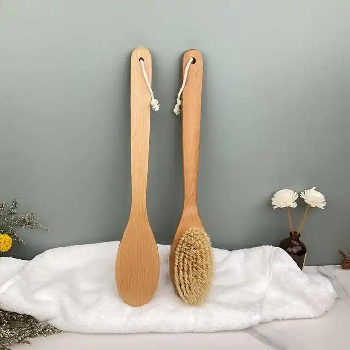 Eco Friendly Beech Wooden Long Handle Custom Logo Fashion Professional Shower Soft Bristle Bath Body Brush Clean Exfoliating