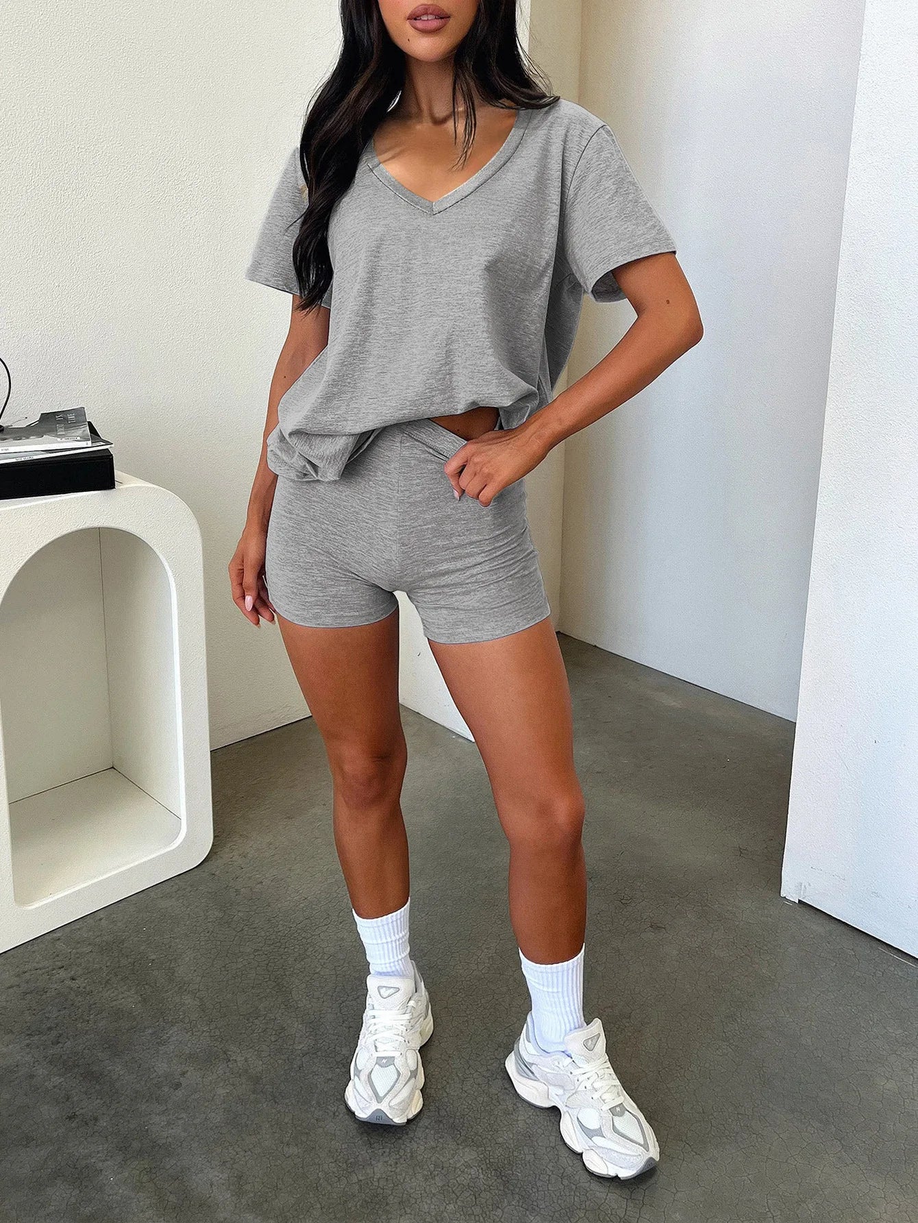 2025 Comfortable and Smooth Short-sleeve Spring/Summer New Style V-neck Casual Elegant Solid-color Fashion Set for Women