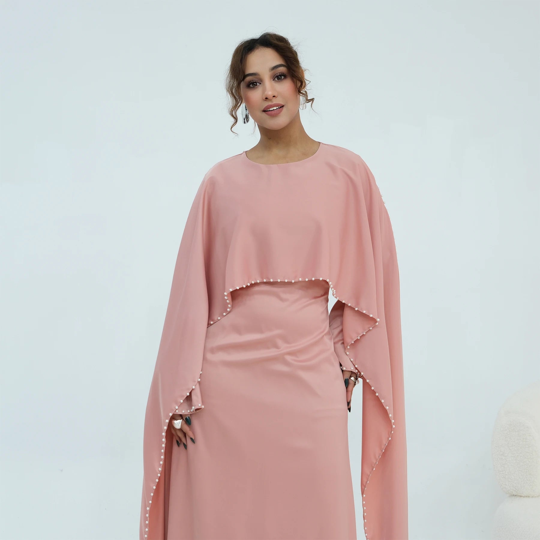 Loriya Abaya 2026 Pearls Embellished Kaftan Dress Luxury Cape Sleeve Maxi Dress Satin Elegant Modest Abaya Women Muslim Dress