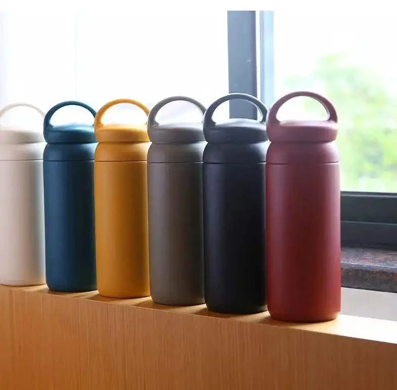 2024 New Arrival Insulated Water Bottle Double Wall Stainless Steel Vacuum Flasks Thermal Bottles With Hand Lid