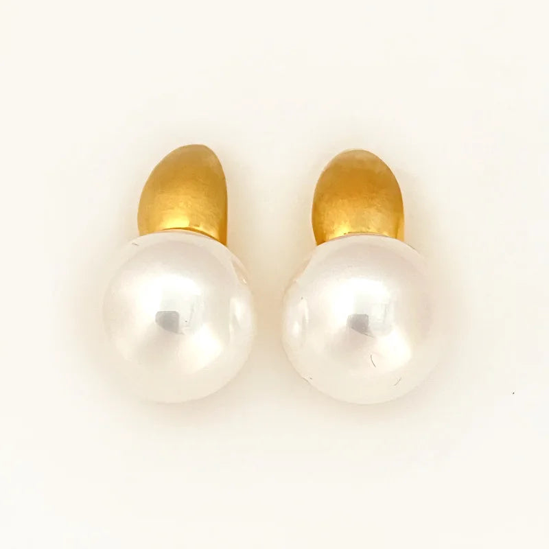 Fenyi Wholesale Jewelry French Retro Light Luxury Copper Inlaid Pearl Earrings High-end Temperament Fashion Earrings for Women