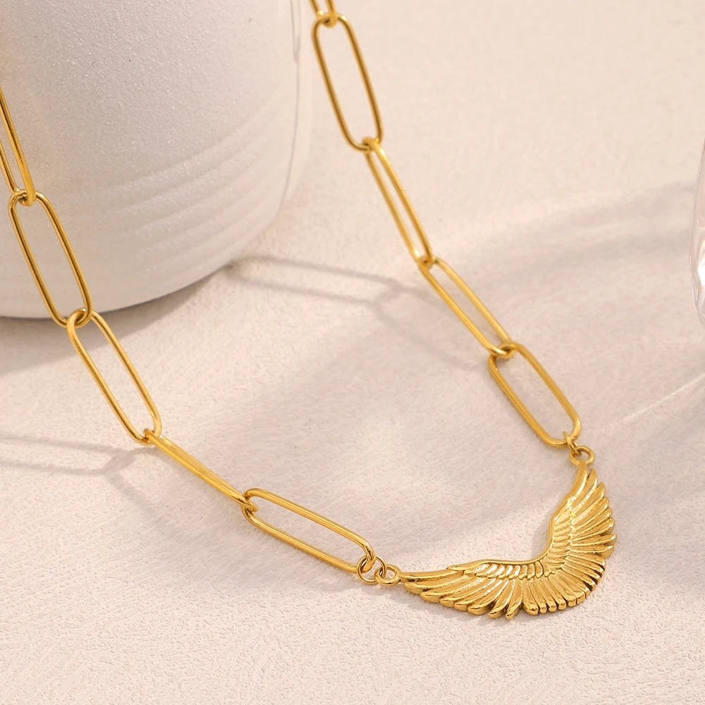 Dreamshow Paper Clip Chain Necklace Engraved Wing Charm Necklace Gold Plated Stainless Steel Jewelry