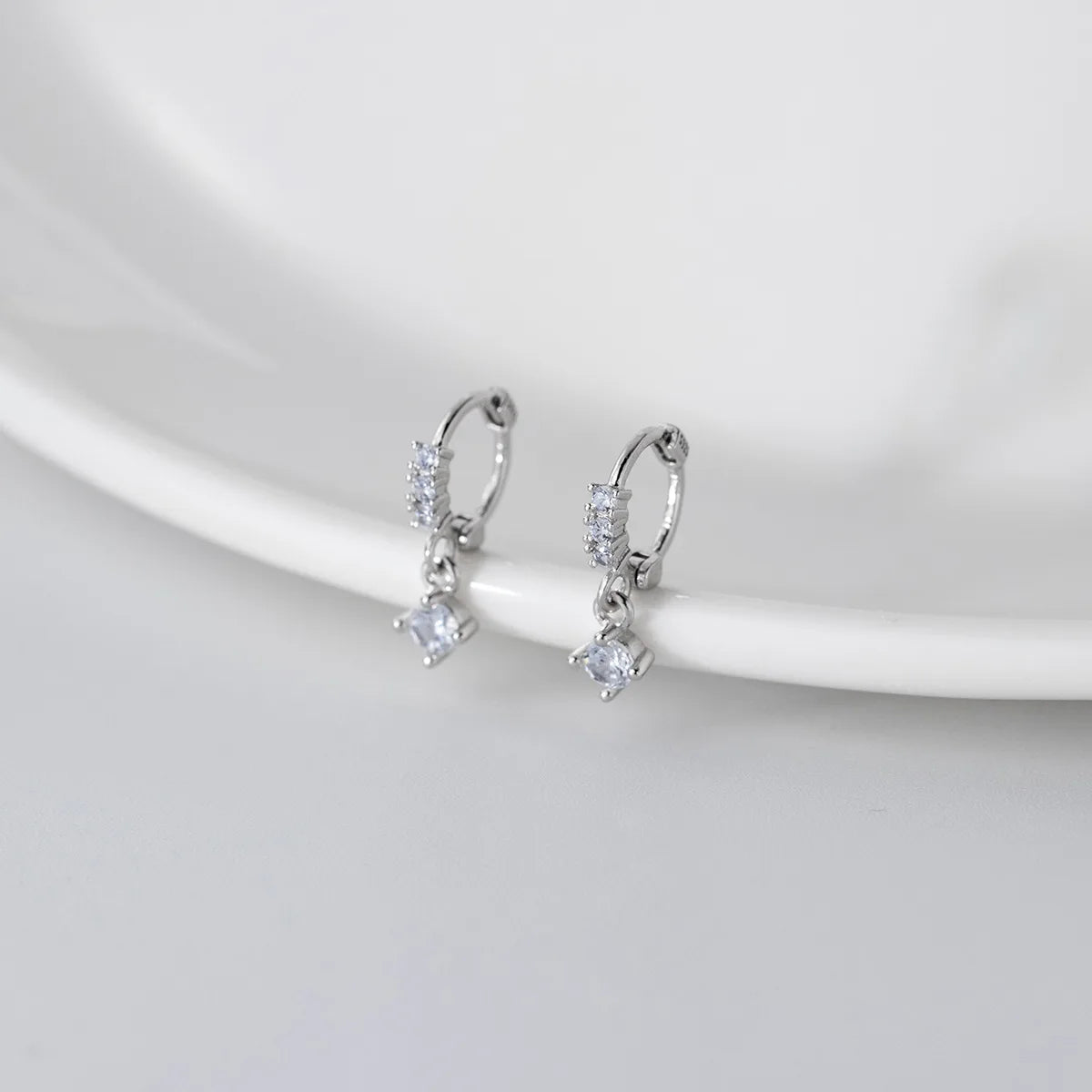 Low MOQ Wholesale Custom Sterling Silver Princess Cut Zircon Stud Earrings-Elegant Party Gift Jewelry