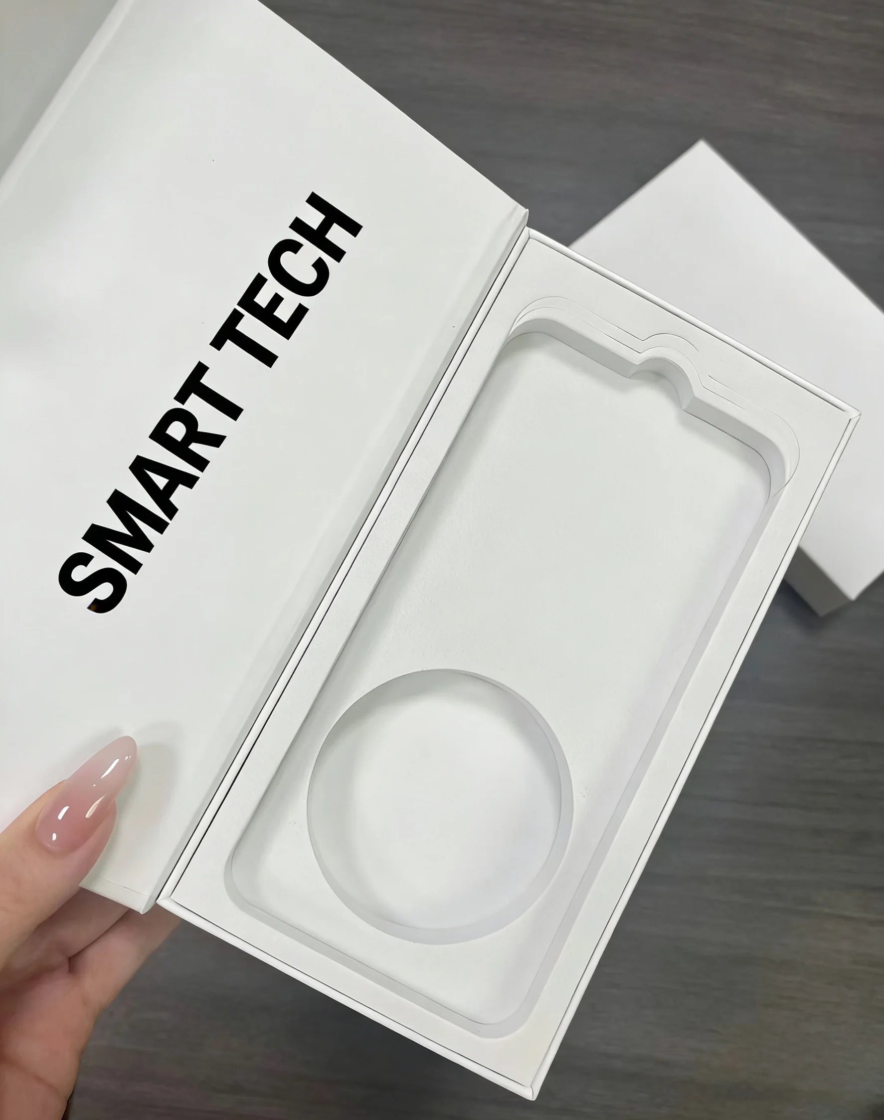 Custom Logo Magnetic Rigid Gift Box with UV Coating & Embossing Sponge Lining for Reusable Phone Cases ( 15/16/17 Pro Max)