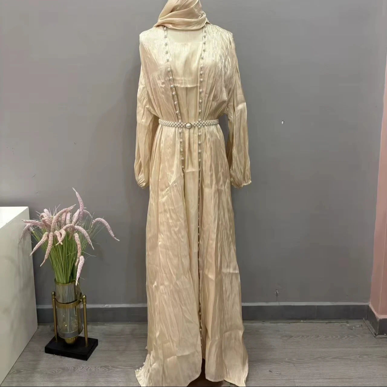 YKD022 2026 Sharut Popular Wholesale Modest Pearl 3 Pieces Set Abaya Dress Pearl Belt Kaftan Long Women Hijab Open Evening Abaya