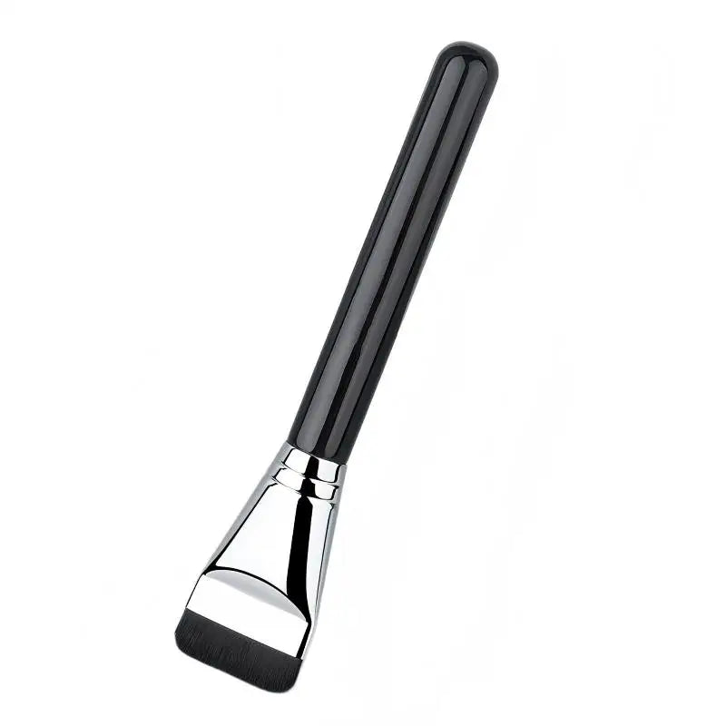 Flat Head Wood Handle No-Waste Foundation Brush for Face Flawless Finish