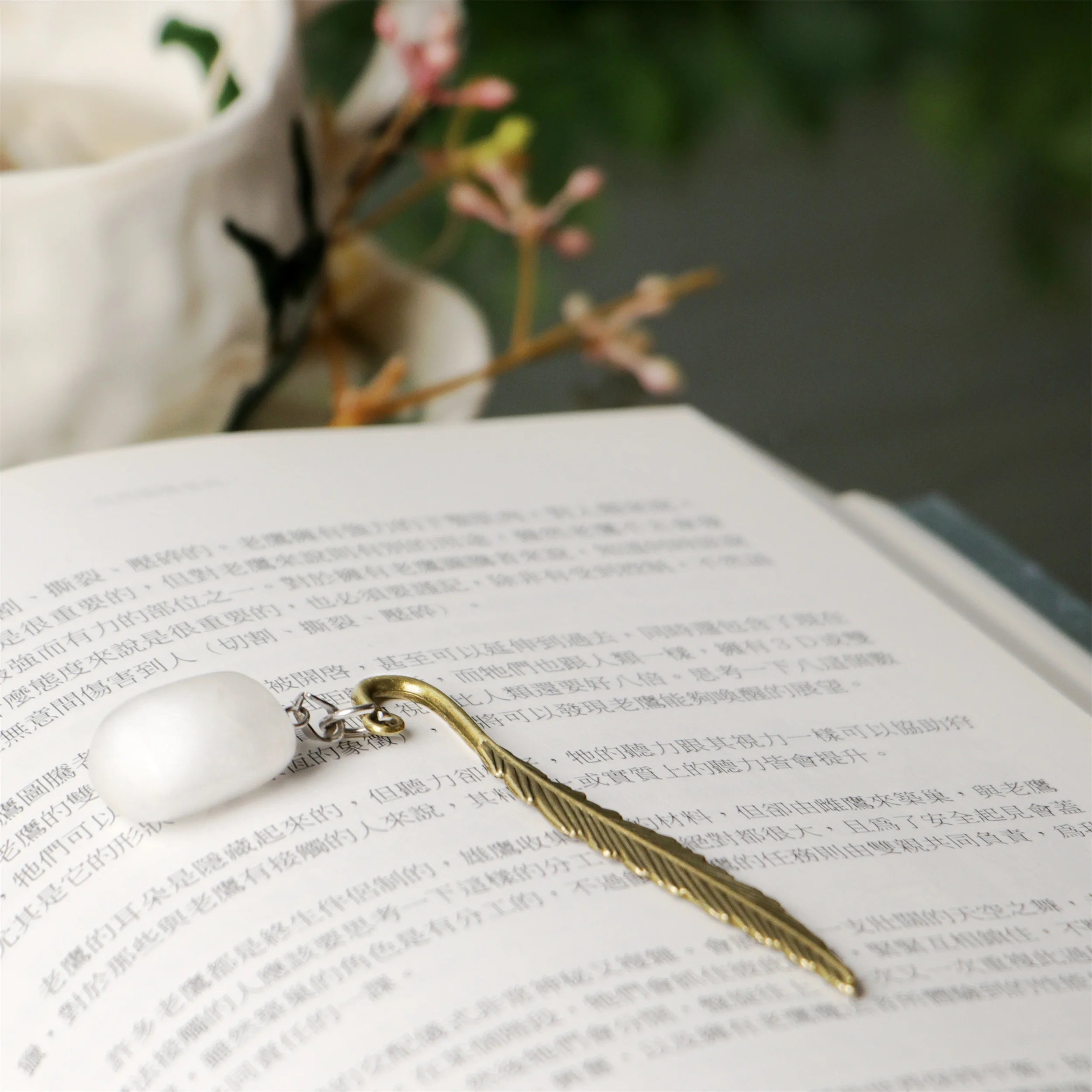 Healing Stone Gold Rim Metal Bookmark-Antique Imitation Style Unique Carved UV Printed Engraved Design