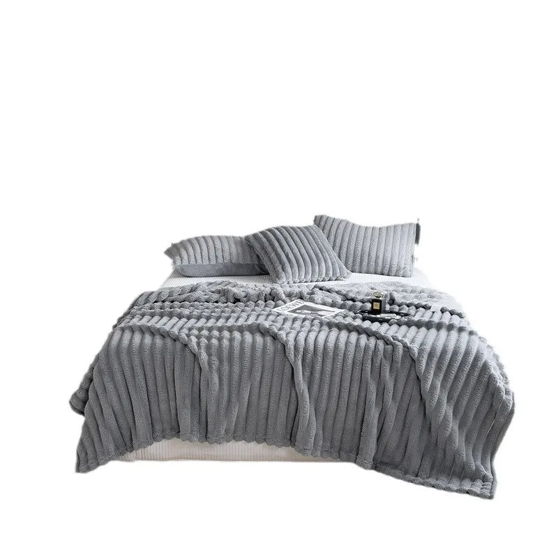 Oem Customized logo Design Thickened Autumn and Winter Warm Solid Color Blanket and Rabbit Plush Sofa Blanket