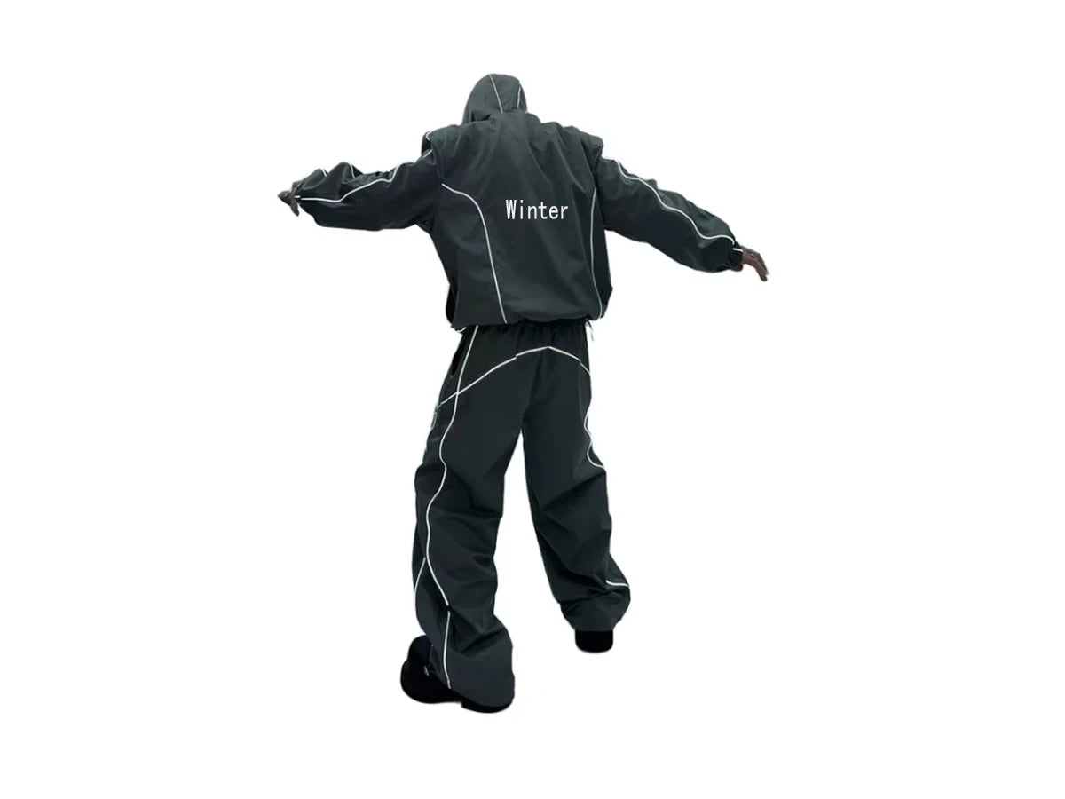 2025Custom-made Zippered Blank Oversized Reflective Waterproof and Windproof Nylon Jacket and Jogging Suit.