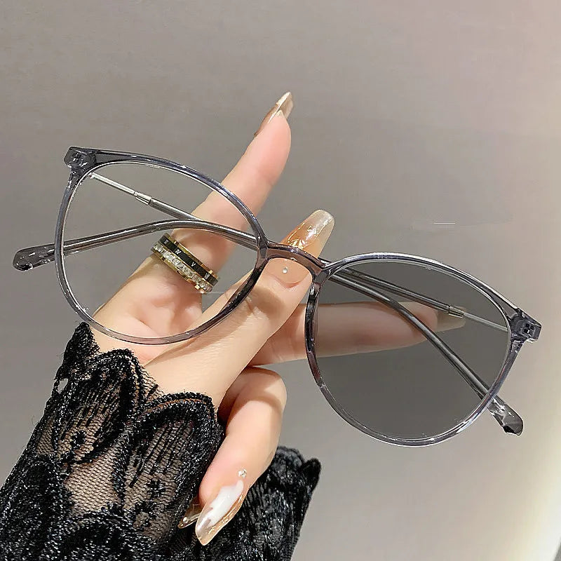 Logo Custom 2025 Fashion Women Change Color Eyeglasses Anti Blue Light Photochromic Glasses Men Women