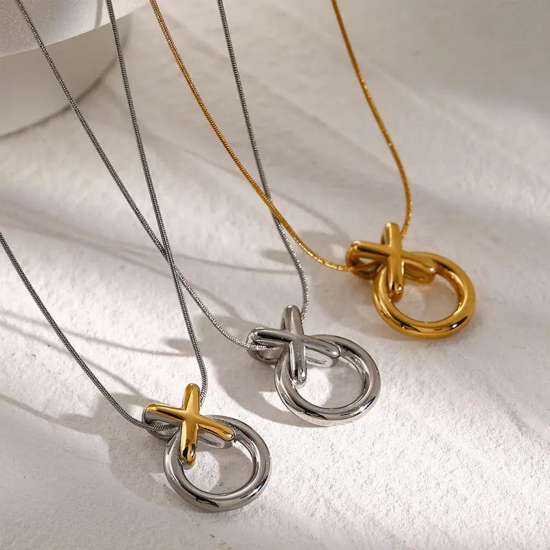 Romantic Anti Tarnish Necklace Gold Necklace 18k Real Stainless Steel XO Pendant Necklace for Women Girls
