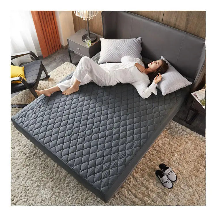 Quilted Thick Waterproof Solid Color Breathable Fitted Sheet Bed Cover Mattress Protector