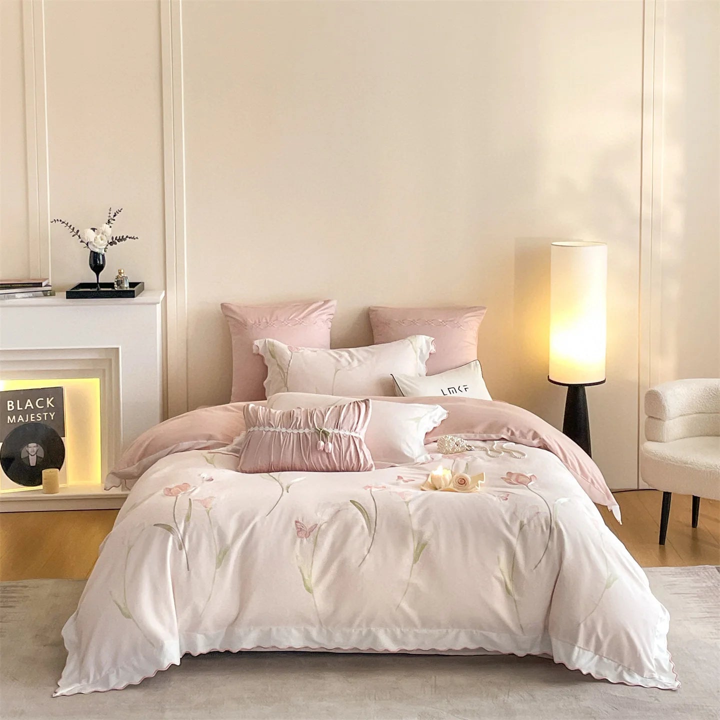Light Luxury Pink 100% Cotton Embroidery Duvet Cover High-end 4 Piece Home Textile Designer Bed Sheets Bedding Set Supplier