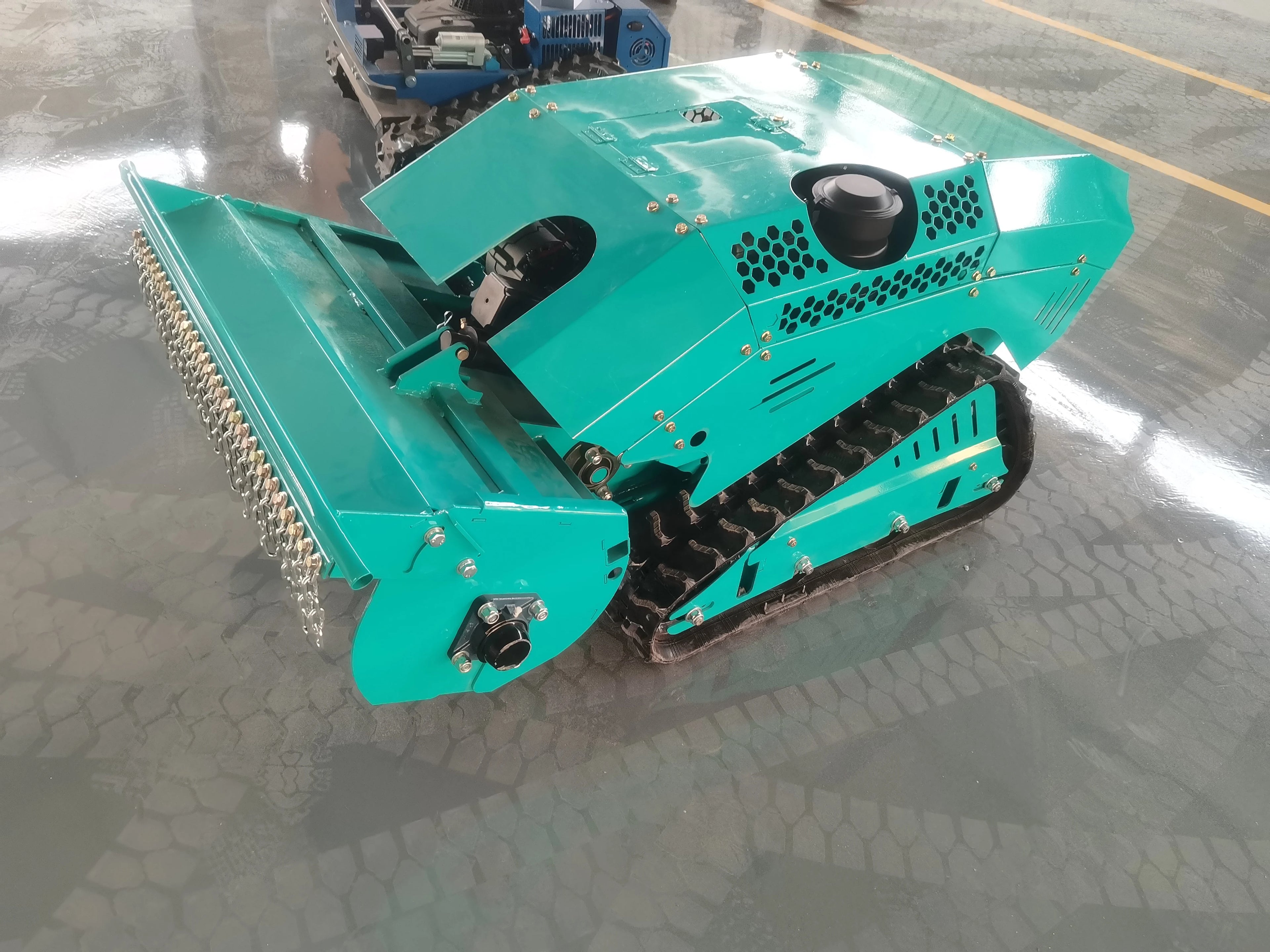Hot Sale Industrial Grade Remote-controlled Lawnmower for  Orchards and Farms with Adjustable Cutting Height 1year Warranty