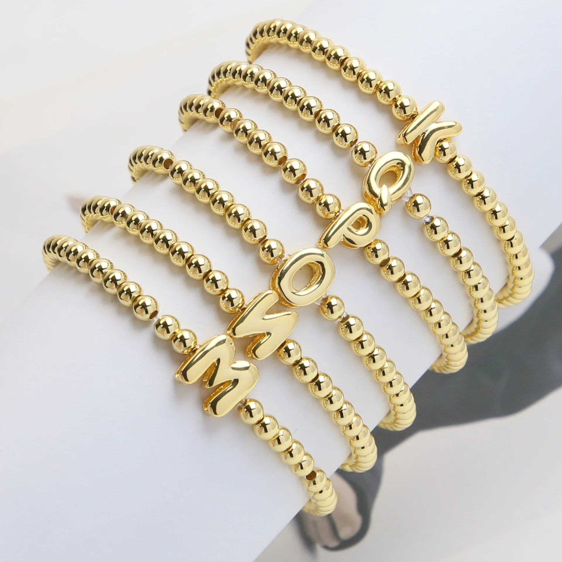Trendy A~z 18k Gold Plated Initials Brass Beaded Bracelet 4mm Round Bead 26 Letter Bubble Letter Charm Bracelet for Women