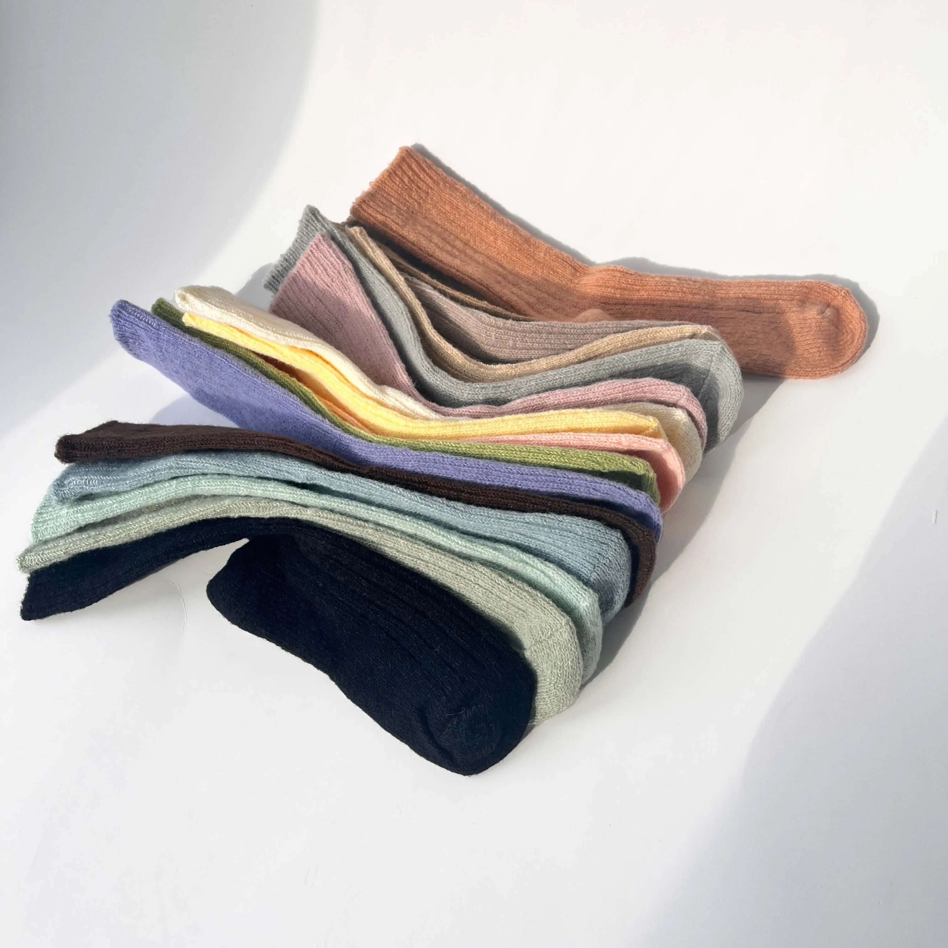 Custom Wholesale  Women Knitted Socks Soft Socks Colorful Socks HY-W-025