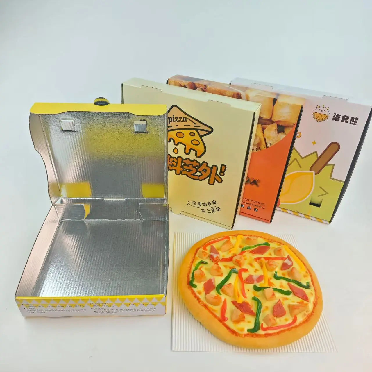 Insulated Aluminum Foil Pizza Box Customized Takeaway Keep Hot Pizza Packaging Box B Flute Corrugated Pizza Boxes With Logo
