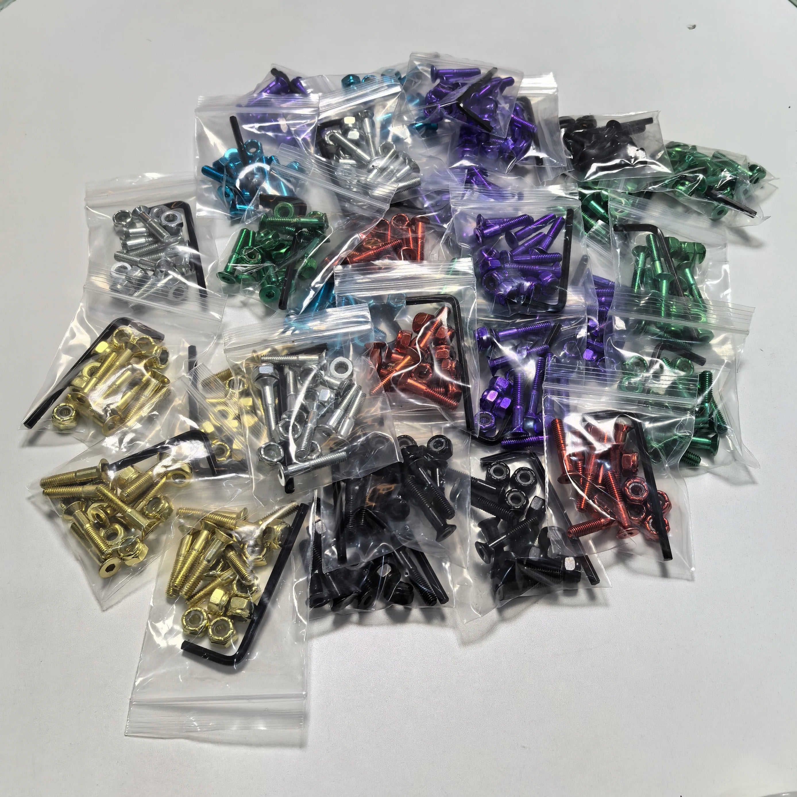 High Quality Mix Color Steel Skateboard Hardware 25.4mm Bolts Nuts Screw Package for Professional Longboard Custom Ready Ship