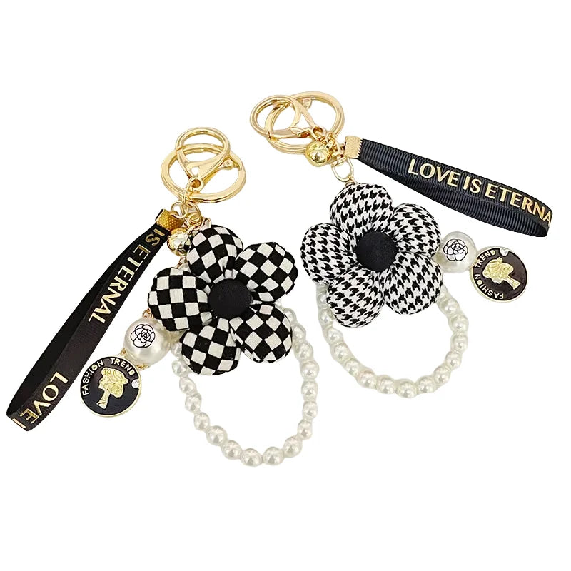 CUTE Flower Key Chain Fashion Tassels Keychain Car Key Ring Female Keyring Creative Bag Pendant Exquisite Ornaments