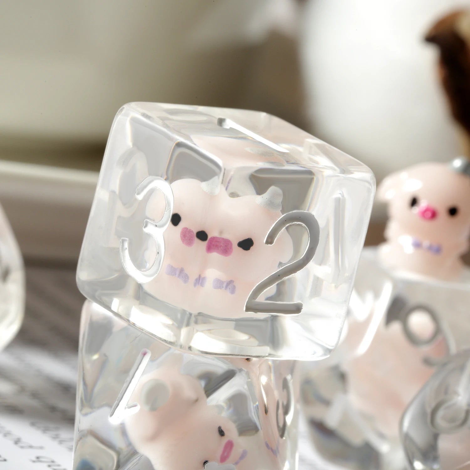 16mm Hot Selling DnD Dice Set Pig Inside Resin Dice Custom Dnd Dice for Dungeons and Dragons TTRPGs