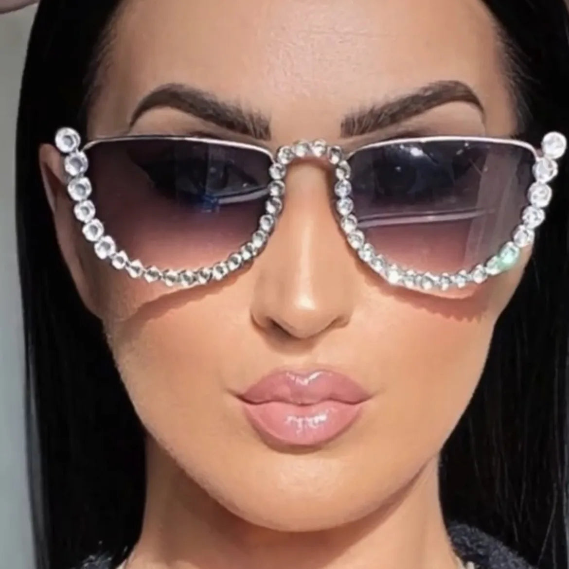 2025 Custom Logo Vintage Luxury Women Rhinestone Shades Sun Glasses UV400 Half Oval Crystal Sunglasses Women