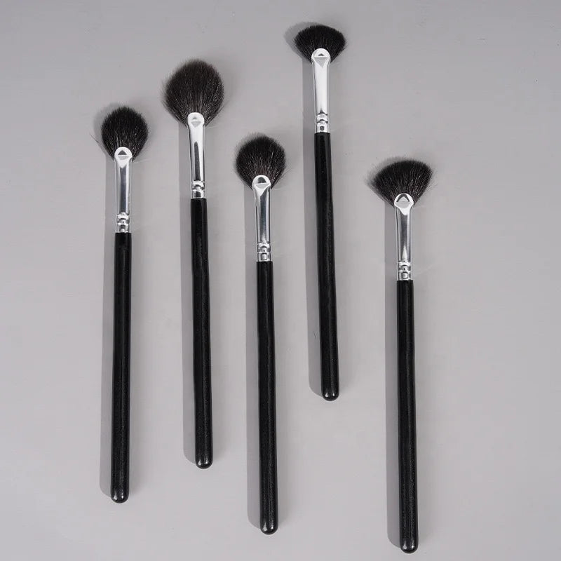 DAHUI 2024 Hot Sale Wholesale Synthetic Goat Hair Fan Makeup Brushes Private Label Professional