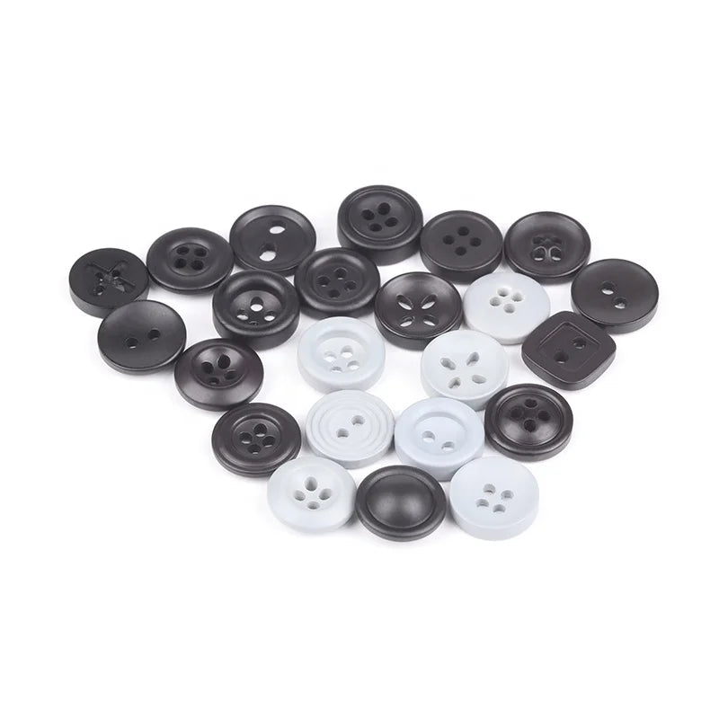 Custom Size Black and White 4-Holes Sewing Buttons Polished Sewing Buttons for Clothing Washable Sizes 15mm 18mm 20mm