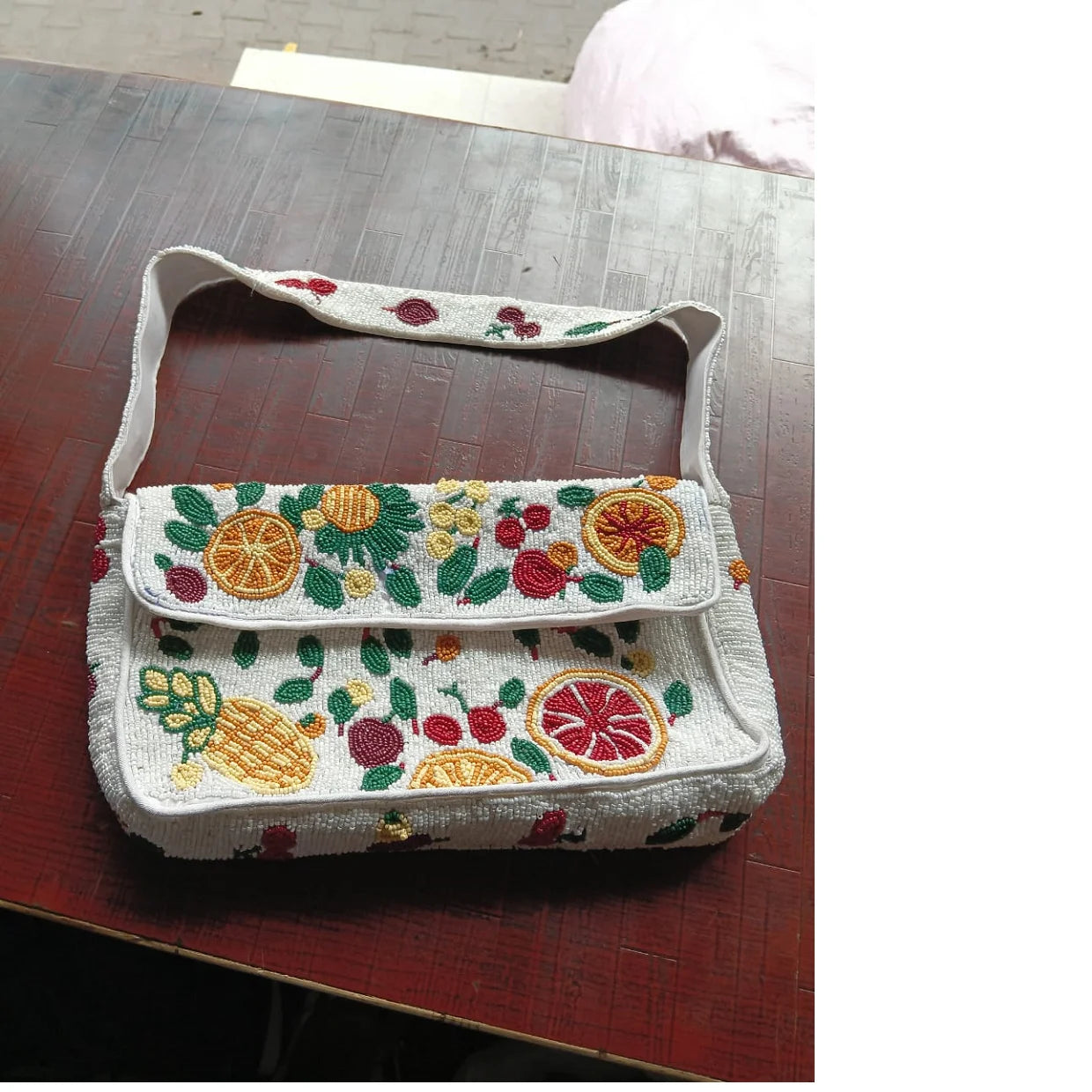 Custom Made Vintage Pearl Zipper Waterproof Beaded Embroidered Handmade Lady Purses Bags Fruit Pattern Genuine Leather Spring