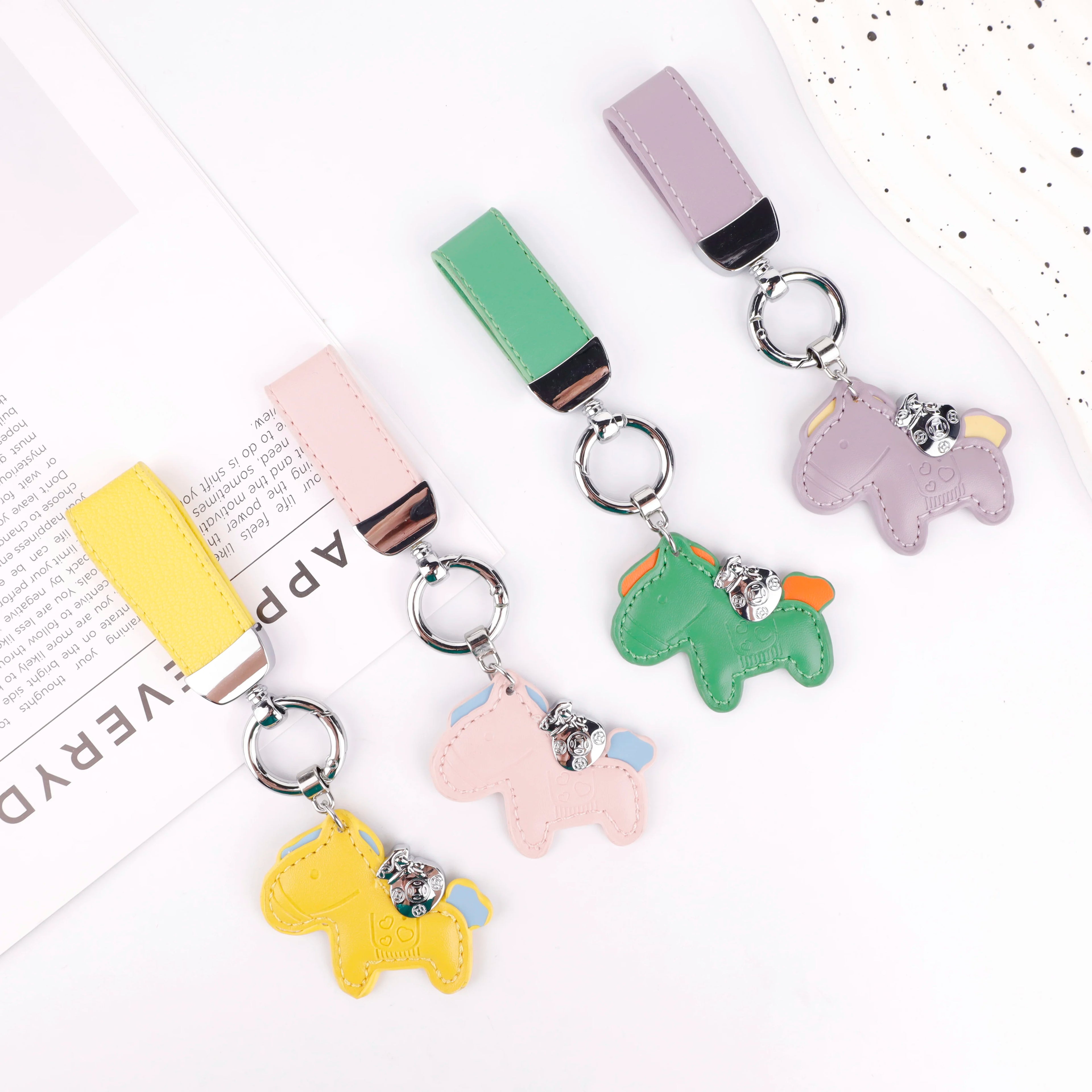 Best Sale Exquisite Charm Pendant Pink Pony Keychain Pu Leather Coin Holder Keychain Alloy Bags Accessories Holiday Gift