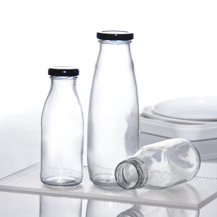 Manufacturer Price Glass Milk Bottle with Metal Lids Vintage Reusable Milk Jugs Dairy Drinking Containers for Yogurt