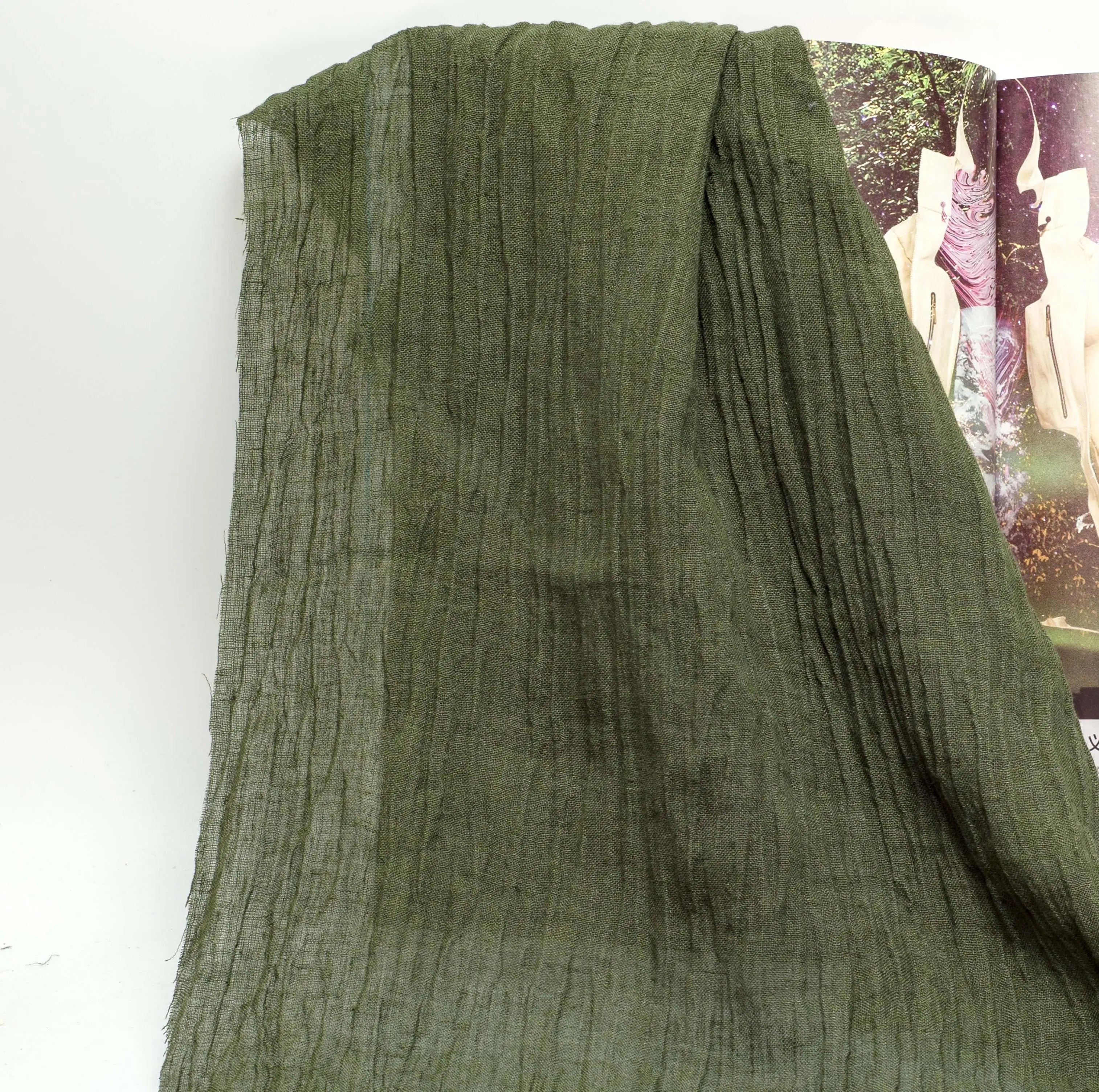 New Design Woven Yarn Dyed 100%linen Fabric 112gsm Lightweight 135cm Breathable Crinkle Pure Linen Fabric for Clothing Garment
