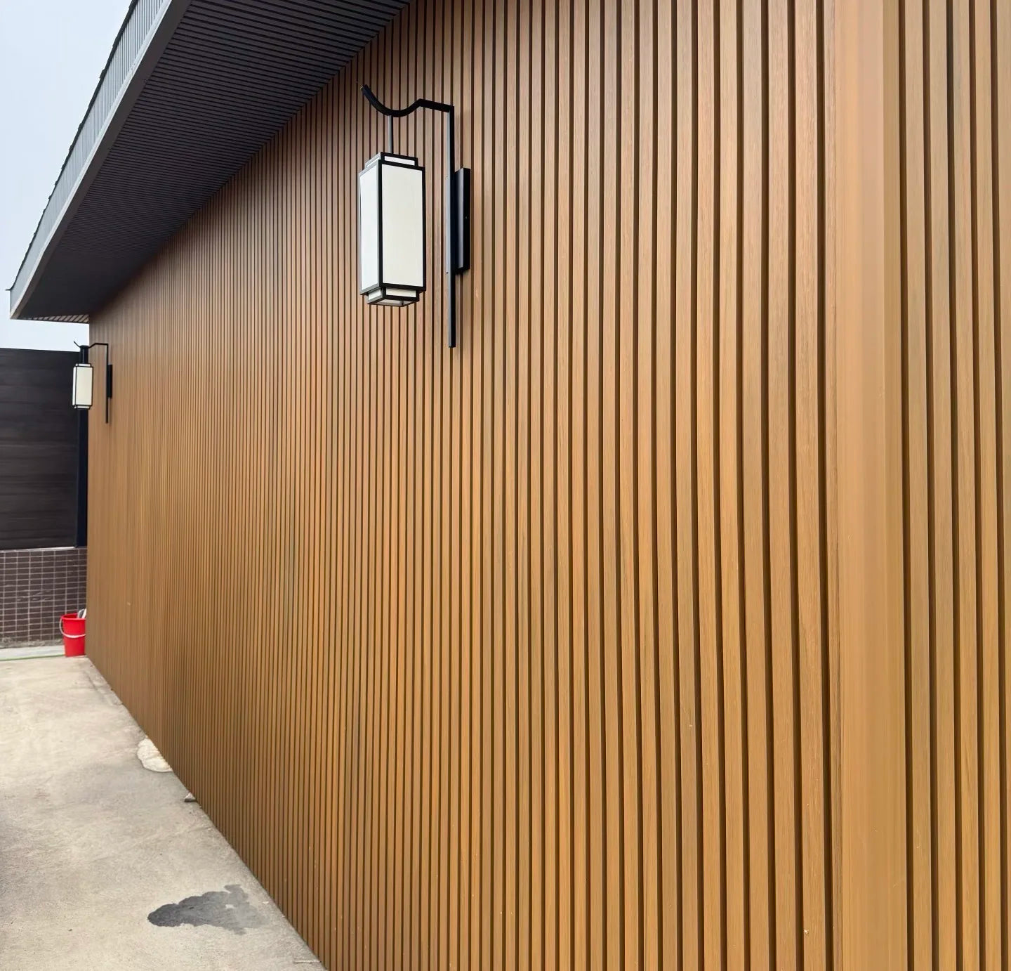 China Manufacturer Modern Indoor WPC3D Wall Panel Sound-Absorbing Waterproof Eco-friendly for Farmhouse Bedroom Commerce